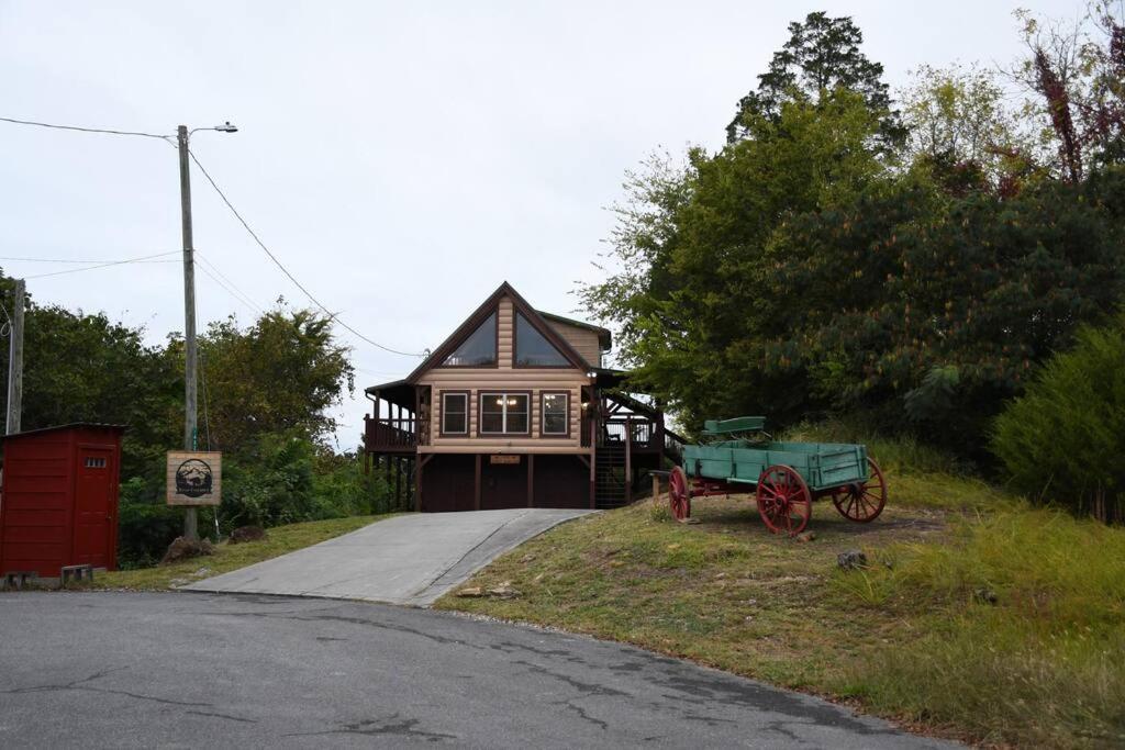 Bear Country Cabin Sevierville Exterior photo