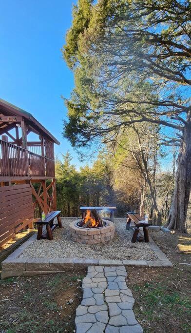 Bear Country Cabin Sevierville Exterior photo