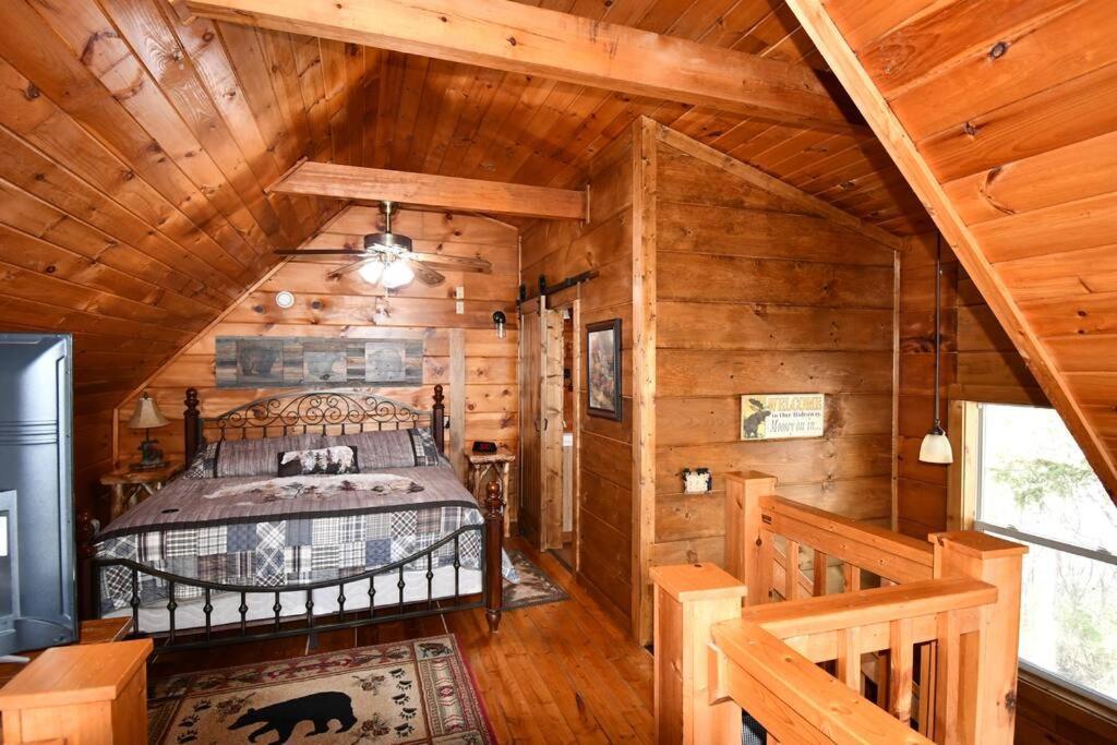 Bear Country Cabin Sevierville Exterior photo