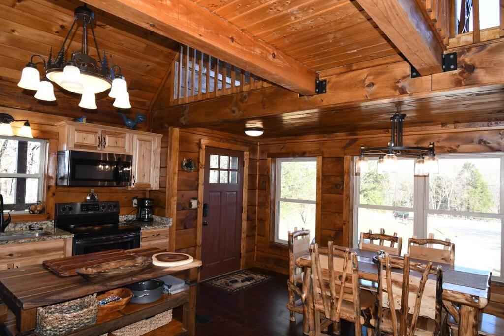 Bear Country Cabin Sevierville Exterior photo